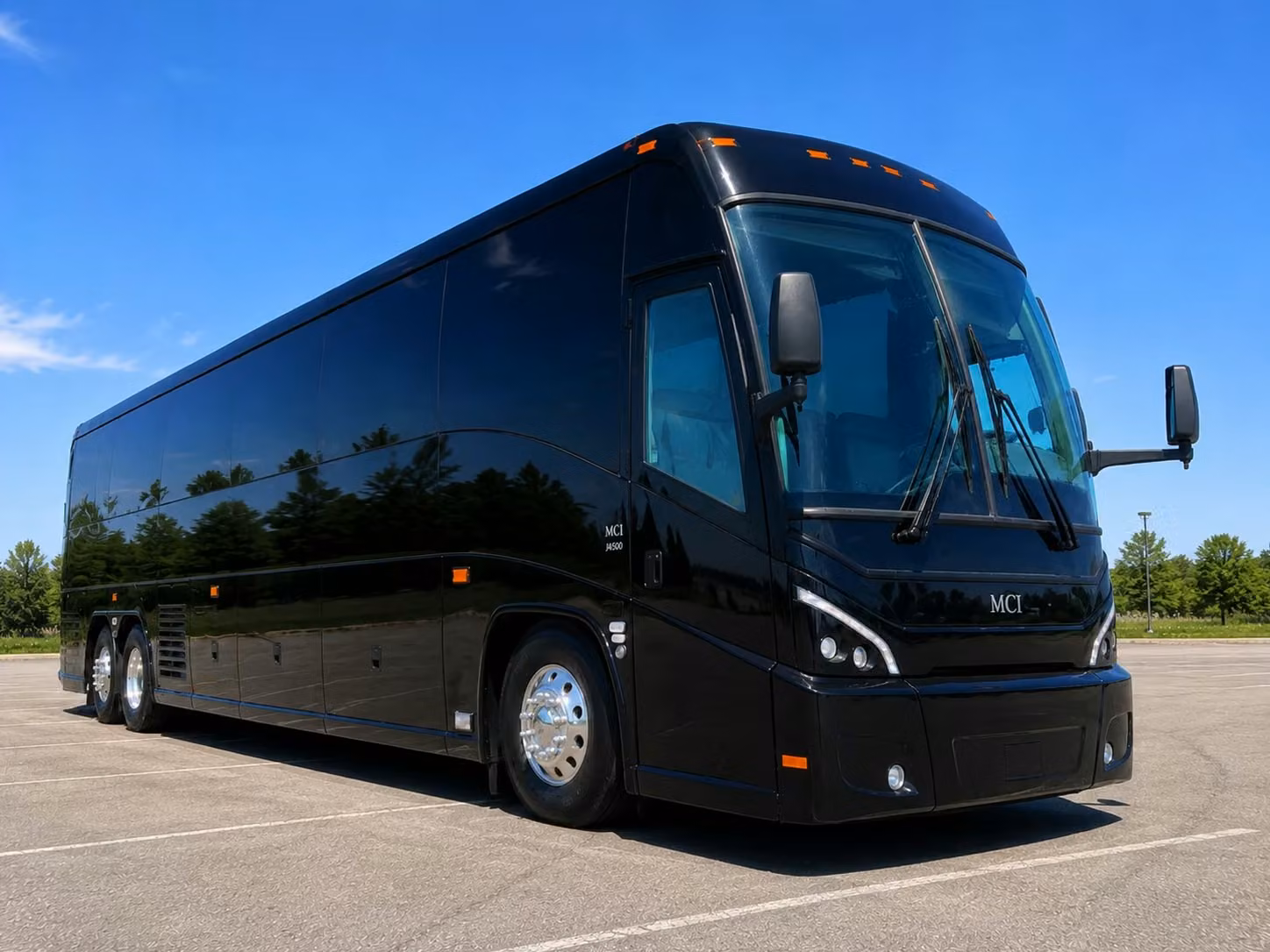 charter buses and shuttle services for everett weddings