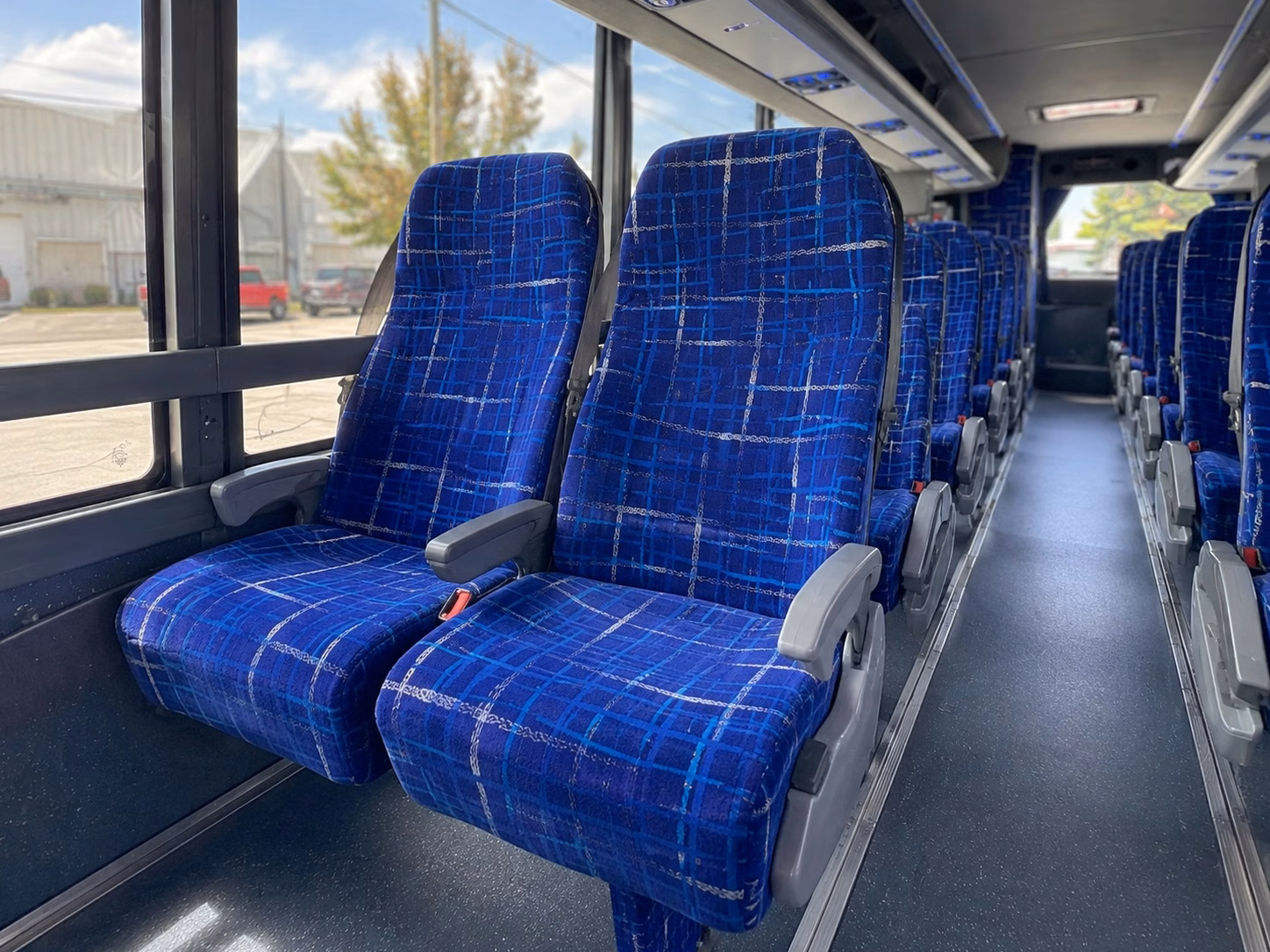 corporate and group tailgate shuttle services in everett