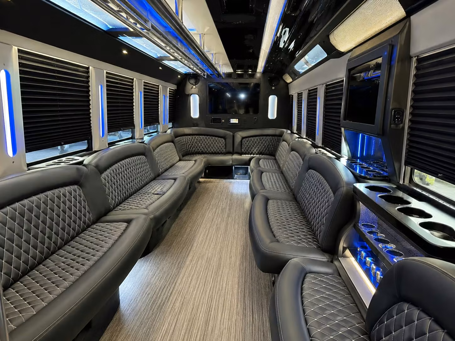 everett prom transportation