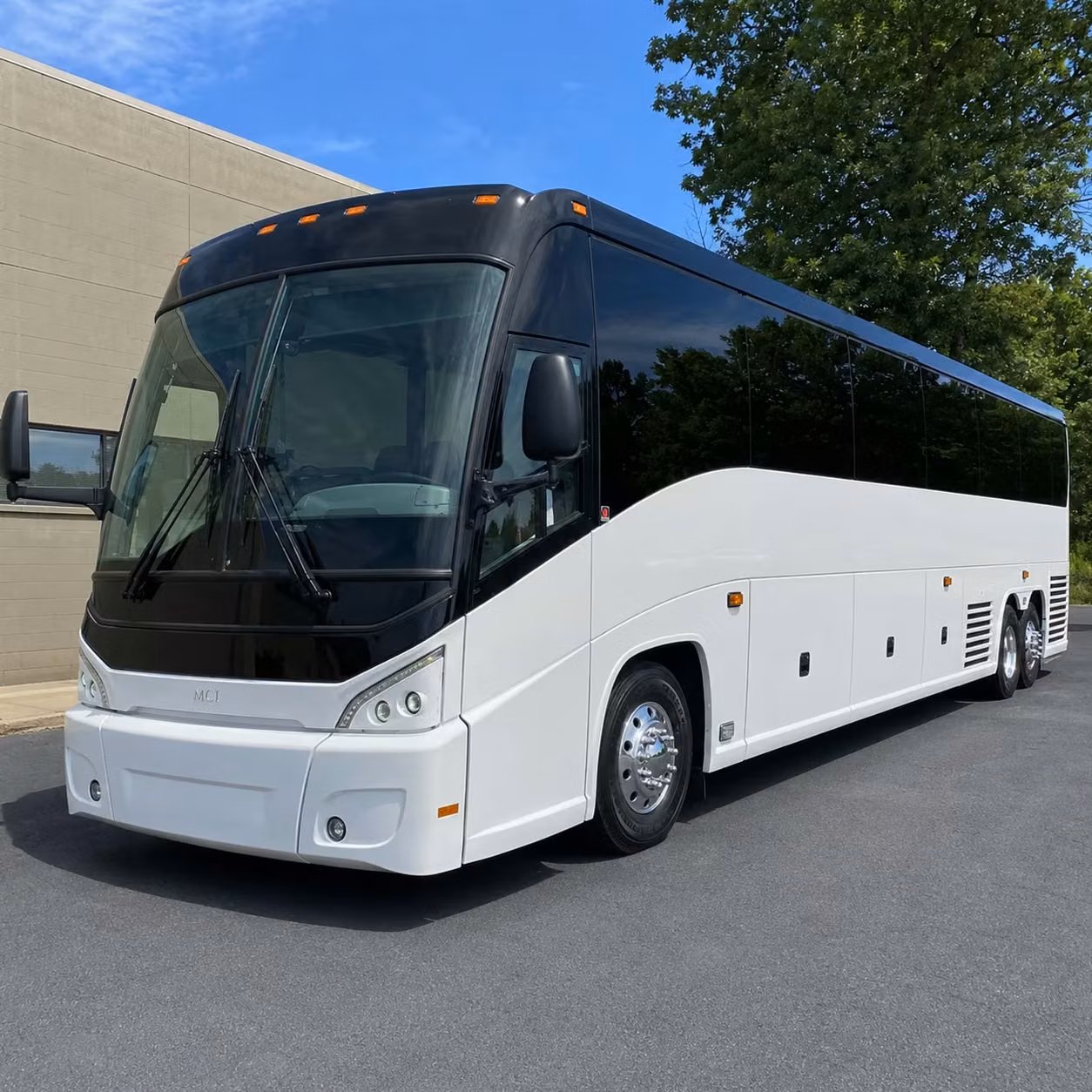 multi day group travel and tour bus rentals from everett