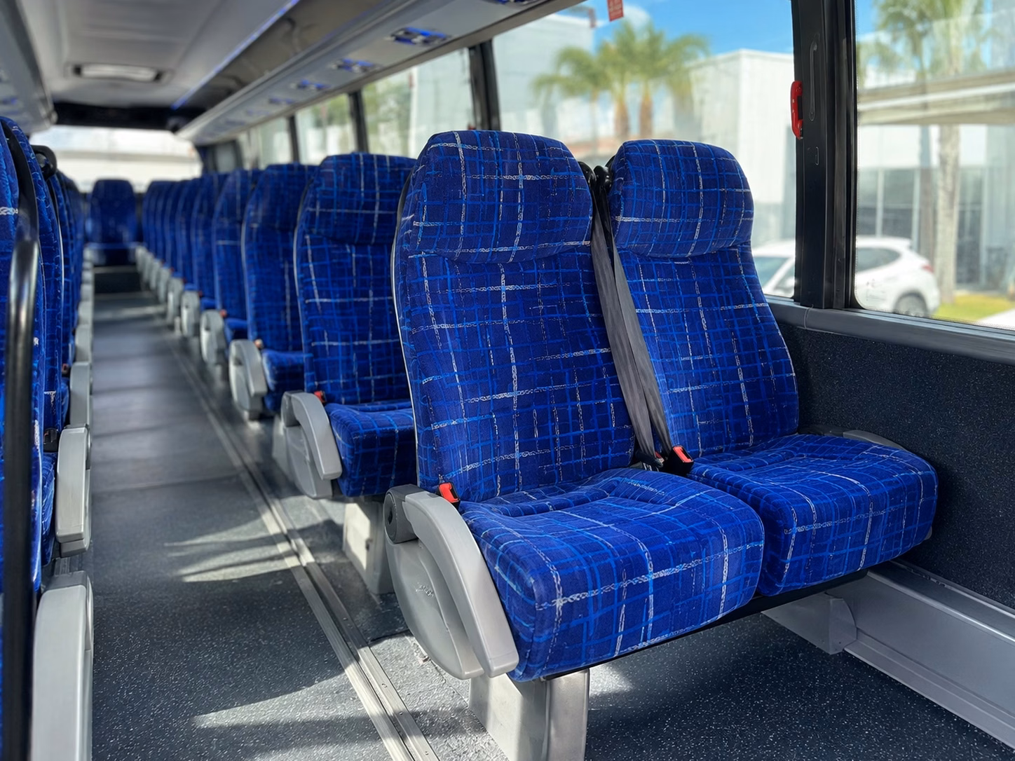 shuttle guests between everett waterfront venues and downtown hotels with ease