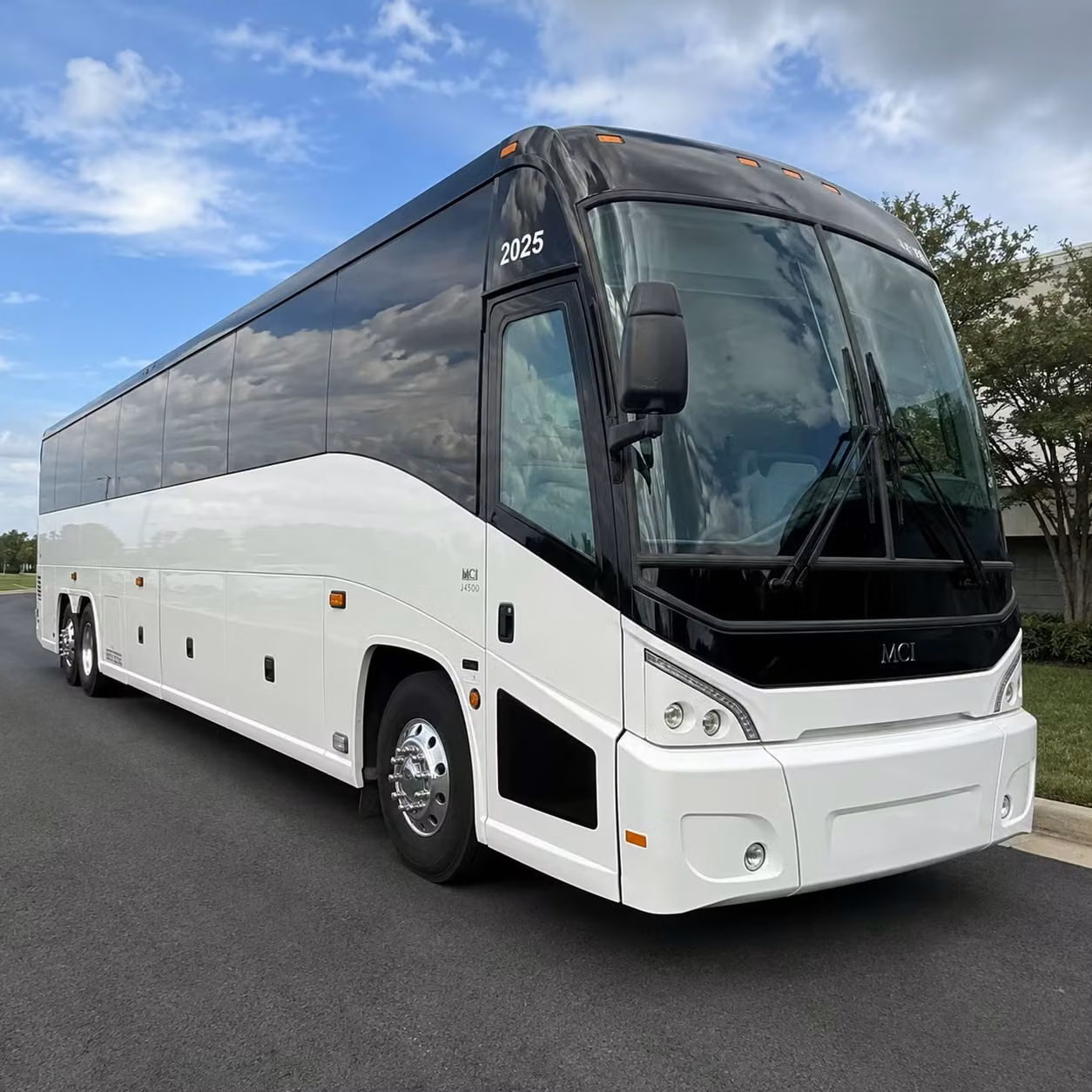 xfinity arena and legacy show transportation near everett